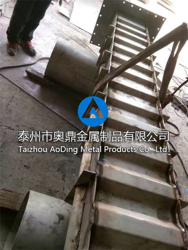 Complete piping equipment